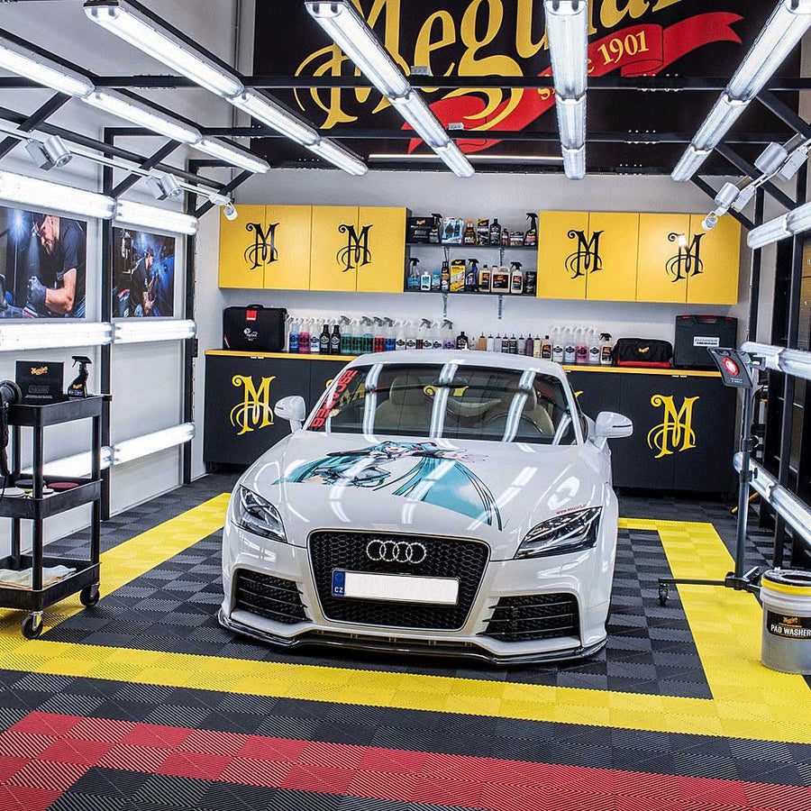 megulars-garage-installed-with